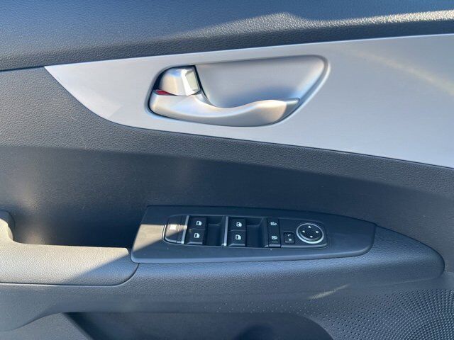 2024 Kia Forte LXS Carbondale IL