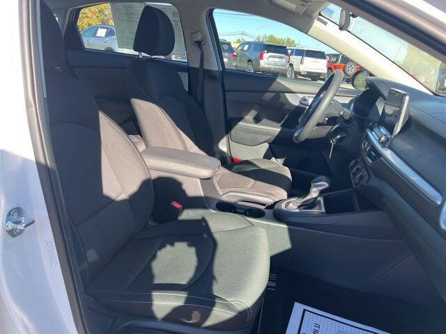 2024 Kia Forte LXS Carbondale IL