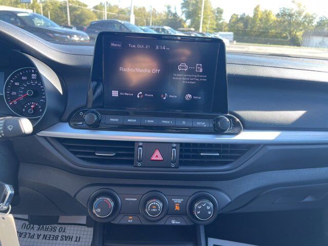 2024 Kia Forte LXS Carbondale IL