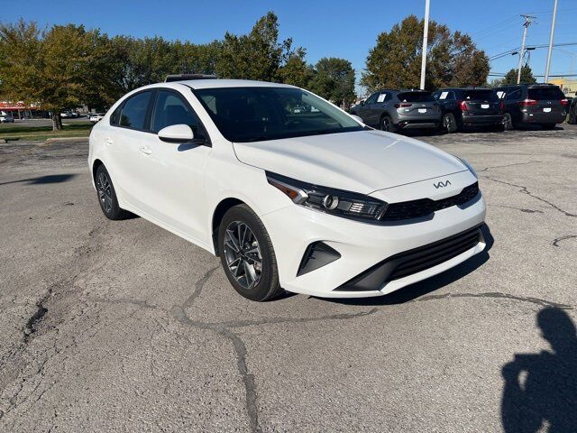 2024 Kia Forte LXS Carbondale IL