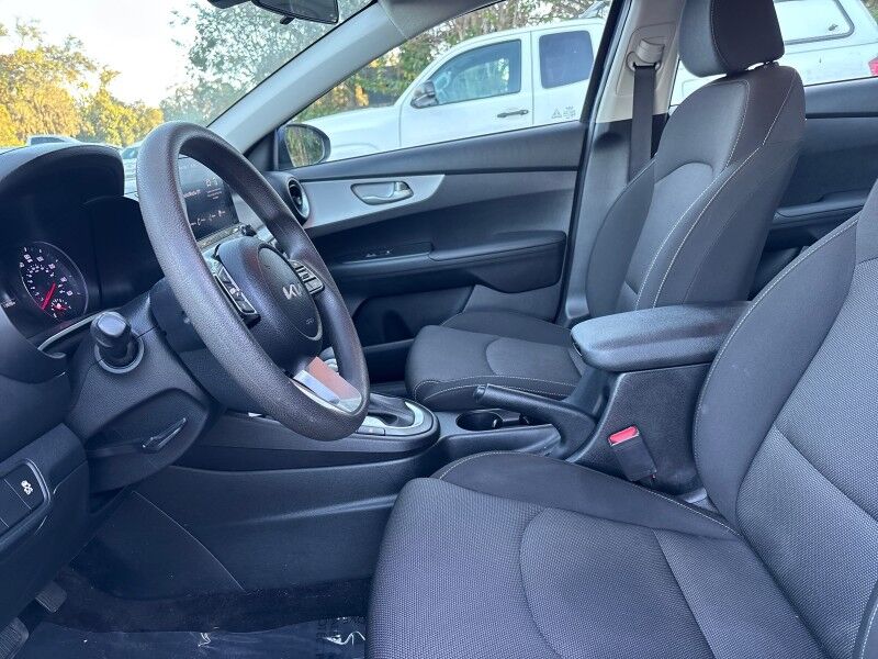 2024 Kia Forte LXS w/TECHNOLOGY PKG. Seffner FL