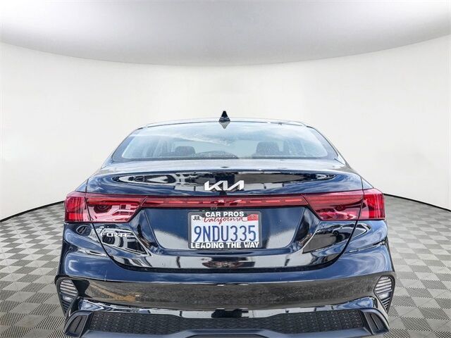 2024 Kia Forte LXS Huntington Beach CA