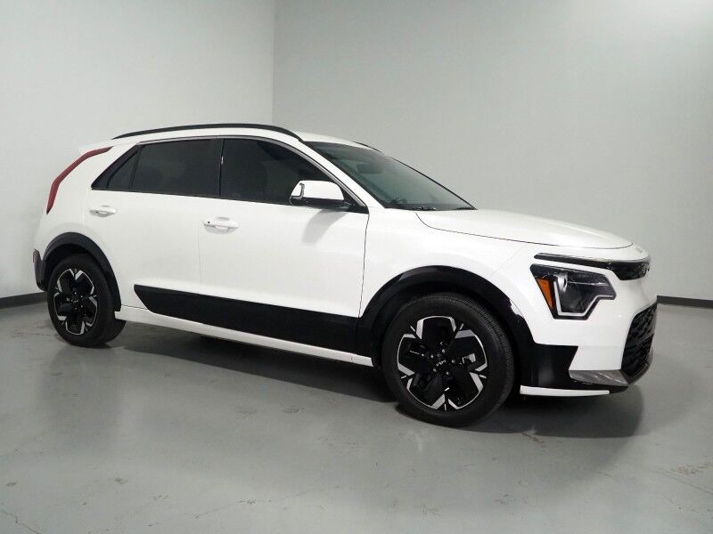 2024 Kia Niro EV Wind *NAVIGATION, ADAPTIVE CRUISE, SAFETY ALERTS, BACKUP-CAMERA, COLOR TOUCHSCREEN, HEATED SEATS, POWER LIFTGATE, REMOTE START, WIRELESS CHARGING, ANDROID & APPLE