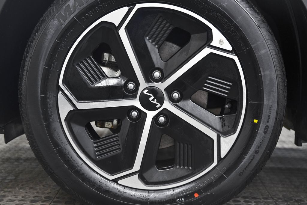 2024 Kia Niro EX Akron OH