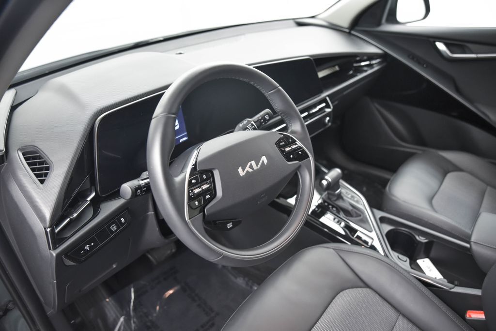 2024 Kia Niro EX Akron OH