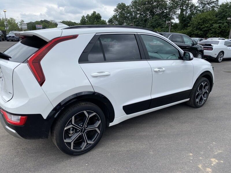 2024 Kia Niro EX Touring Bristol  PA