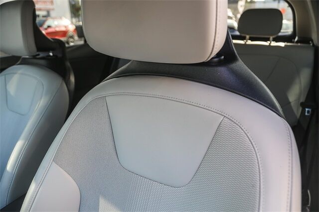 2024 Kia Niro EX Touring Glendale CA