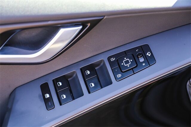 2024 Kia Niro EX Touring Renton WA