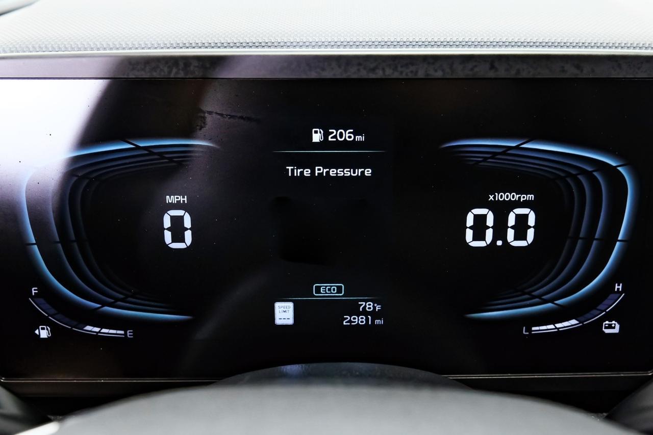 2024 Kia Niro LX BLIND SPOT ASSIST FORWARD COLLISION ASSIST REAR CAMERA BLUETO Carrollton TX