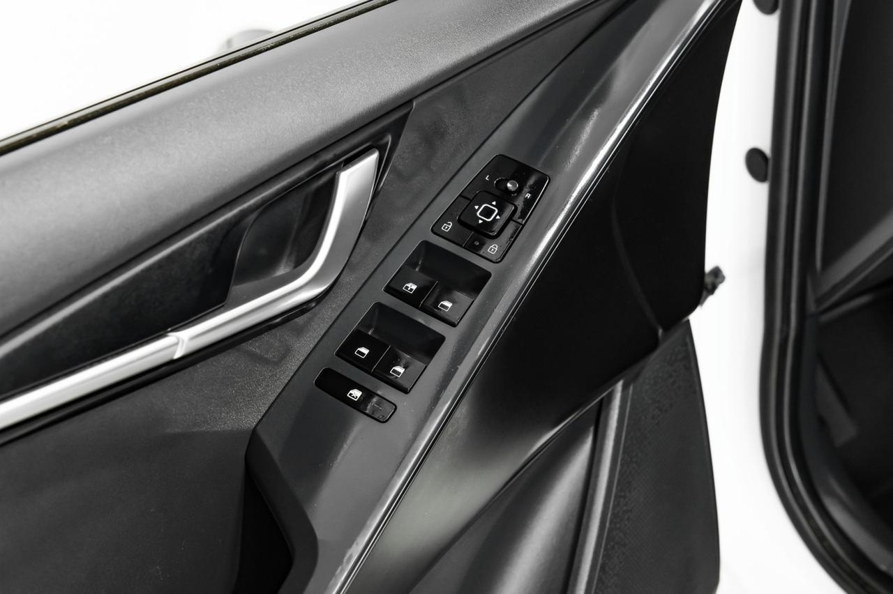 2024 Kia Niro LX BLIND SPOT ASSIST FORWARD COLLISION ASSIST REAR CAMERA BLUETOOTH ALLOY WHEELS Carrollton TX