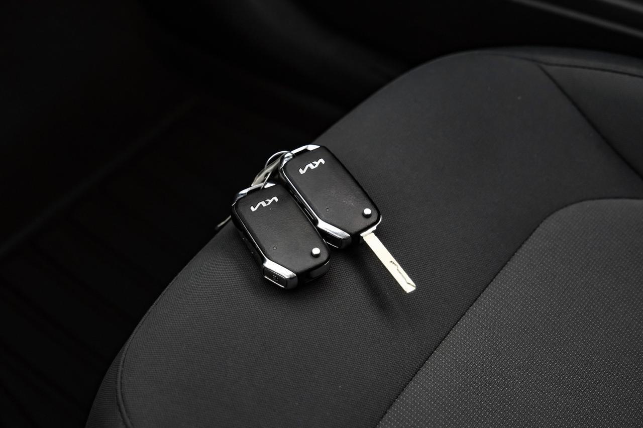 2024 Kia Niro LX BLIND SPOT ASSIST FORWARD COLLISION ASSIST REAR CAMERA BLUETOOTH ALLOY WHEELS Carrollton TX