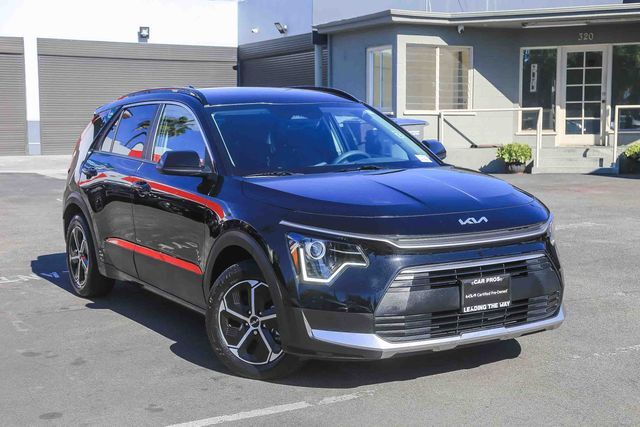 2024 Kia Niro LX