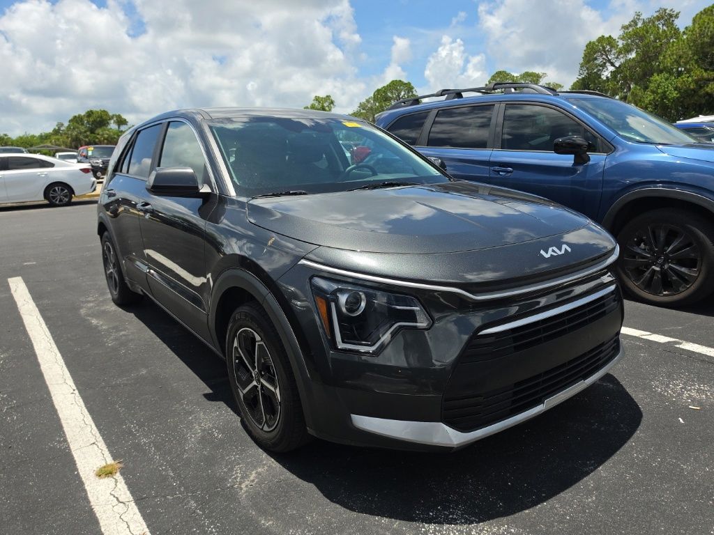 2024 Kia Niro LX