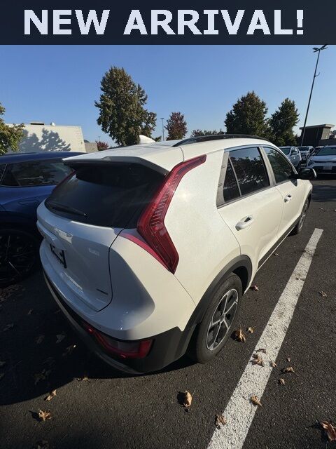 2024 Kia Niro Plug-In Hybrid EX Renton WA