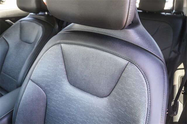 2024 Kia Niro Plug-In Hybrid SX Glendale CA