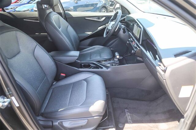 2024 Kia Niro SX Touring Glendale CA