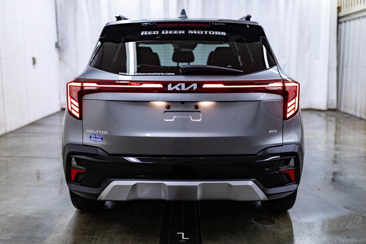 2024 Kia Seltos AWD EX Leather Roof BCam Red Deer AB