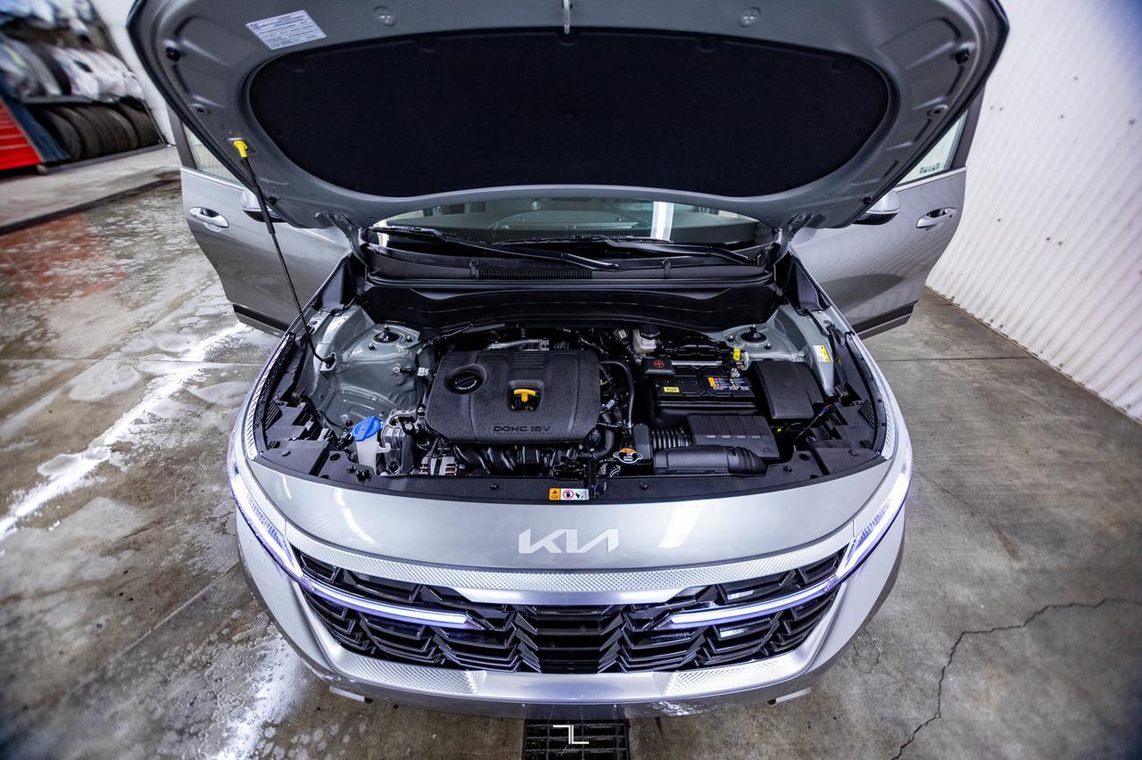 2024 Kia Seltos AWD EX Leather Roof BCam Red Deer AB