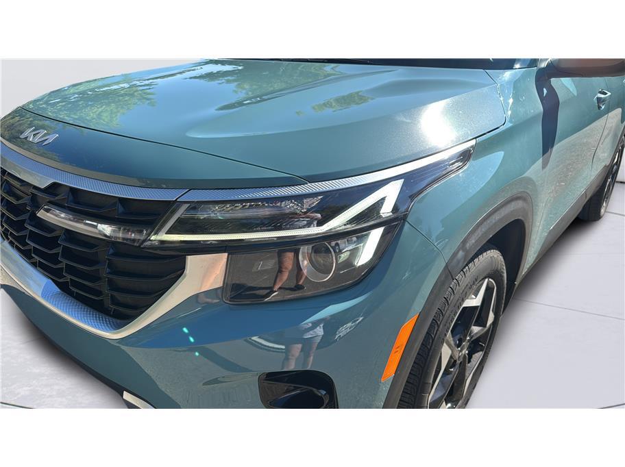 2024 Kia Seltos EX Sport Utility 4D Folsom CA