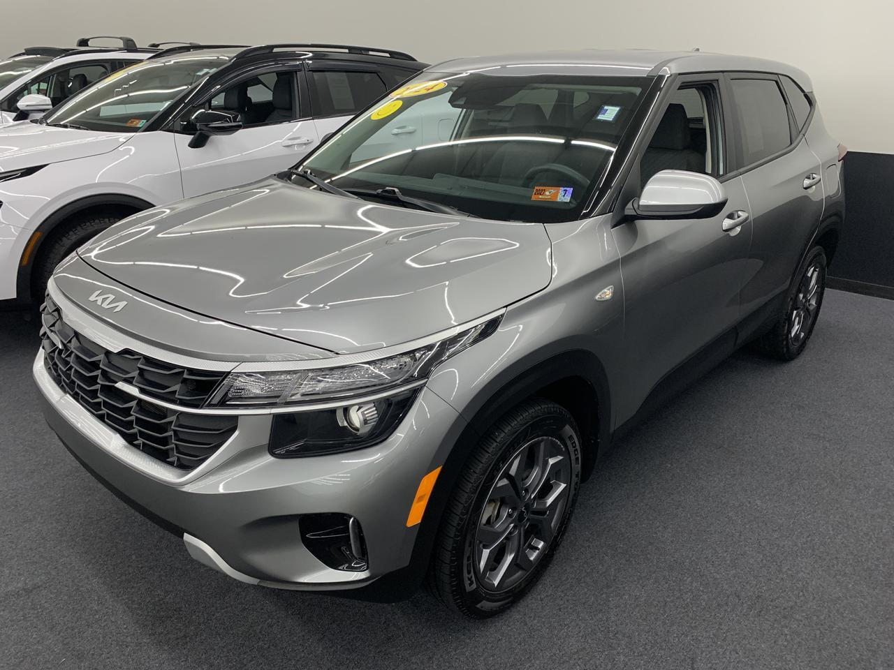 2024 Kia Seltos LX IVT AWD