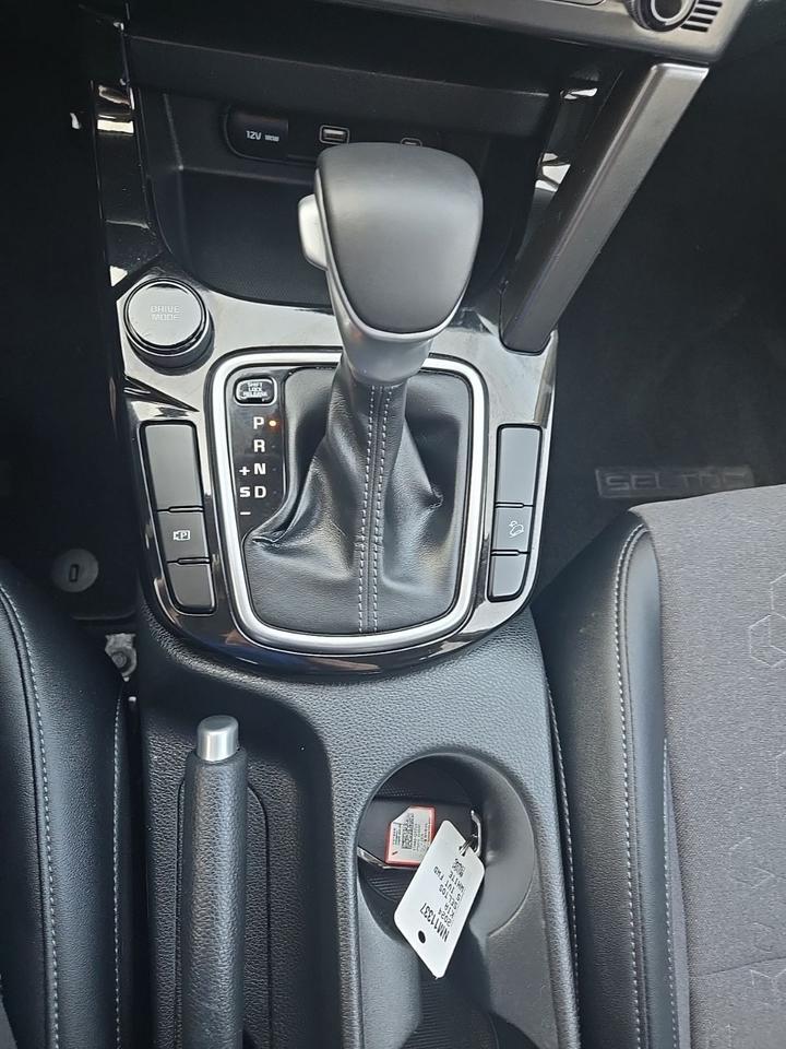 2024 Kia Seltos S West Burlington IA