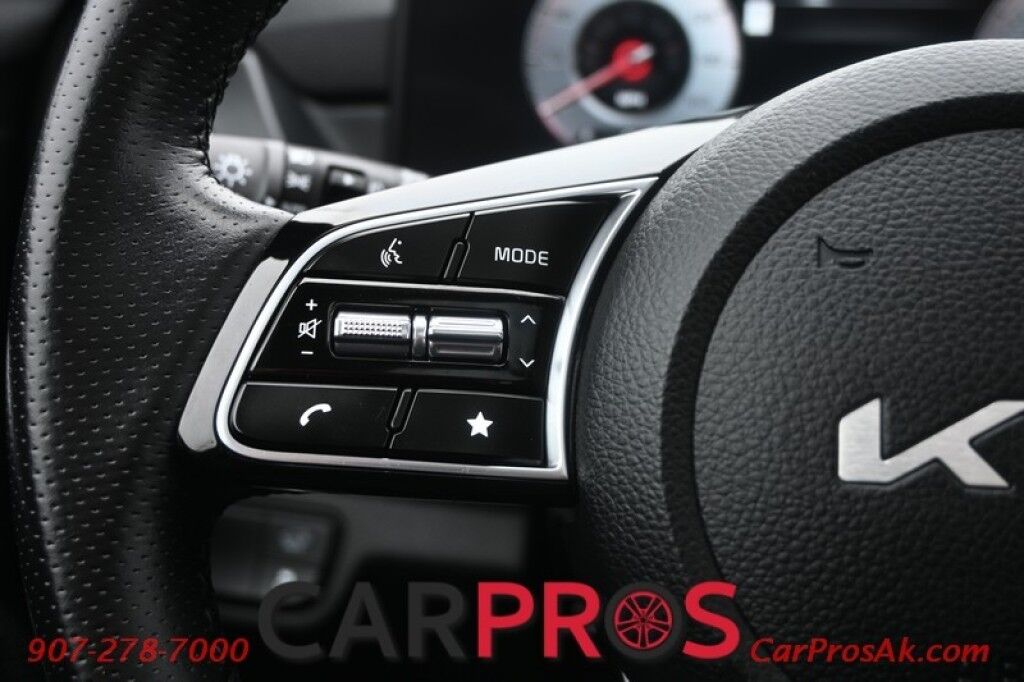 2024 Kia Seltos SX - AWD - Auto Start - Heated & Cooled Leather Seats - Bose Speakers - Sunroof - Bluetooth - Adaptive Cruise Control - Navigation - Apple CarPlay & Android Auto - Lane Departure & Blind Spot Alert - Back Up Camera - Power Liftgate - 27 MPG - 1-Owner Anchorage AK