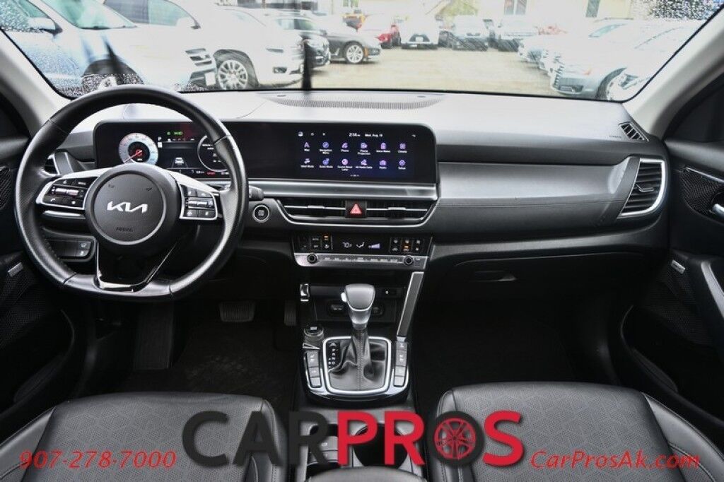 2024 Kia Seltos SX - AWD - Auto Start - Heated & Cooled Leather Seats - Bose Speakers - Sunroof - Bluetooth - Adaptive Cruise Control - Navigation - Apple CarPlay & Android Auto - Lane Departure & Blind Spot Alert - Back Up Camera - Power Liftgate - 27 MPG - 1-Owner Anchorage AK