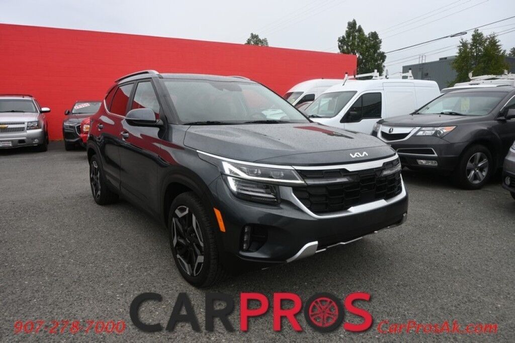 2024 Kia Seltos SX - AWD - Auto Start - Heated & Cooled Leather Seats - Bose Speakers - Sunroof - Bluetooth - Adaptive Cruise Control - Navigation - Apple CarPlay & Android Auto - Lane Departure & Blind Spot Alert - Back Up Camera - Power Liftgate - 27 MPG - 1-Owner