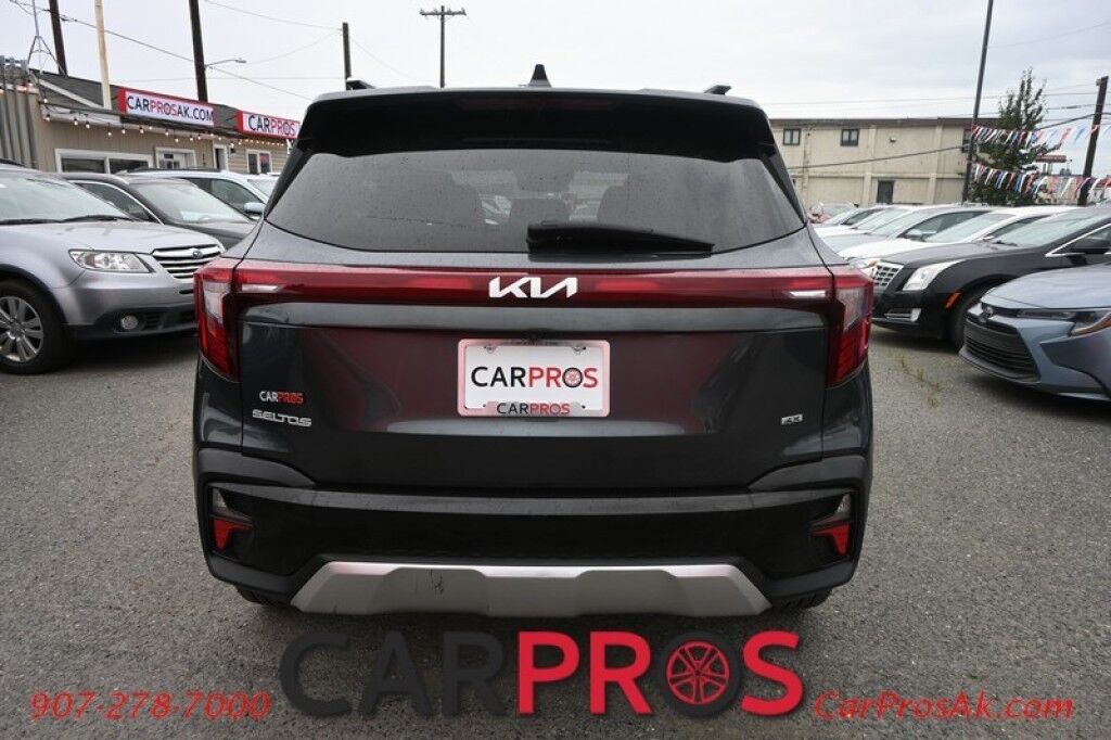 2024 Kia Seltos SX - AWD - Auto Start - Heated & Cooled Leather Seats - Bose Speakers - Sunroof - Bluetooth - Adaptive Cruise Control - Navigation - Apple CarPlay & Android Auto - Lane Departure & Blind Spot Alert - Back Up Camera - Power Liftgate - 27 MPG - 1-Owner Anchorage AK