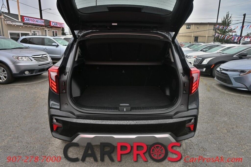 2024 Kia Seltos SX - AWD - Auto Start - Heated & Cooled Leather Seats - Bose Speakers - Sunroof - Bluetooth - Adaptive Cruise Control - Navigation - Apple CarPlay & Android Auto - Lane Departure & Blind Spot Alert - Back Up Camera - Power Liftgate - 27 MPG - 1-Owner Anchorage AK