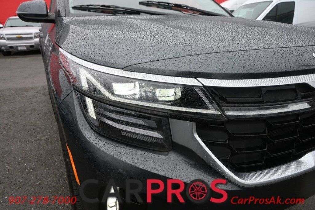 2024 Kia Seltos SX - AWD - Auto Start - Heated & Cooled Leather Seats - Bose Speakers - Sunroof - Bluetooth - Adaptive Cruise Control - Navigation - Apple CarPlay & Android Auto - Lane Departure & Blind Spot Alert - Back Up Camera - Power Liftgate - 27 MPG - 1-Owner Anchorage AK