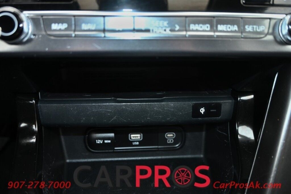2024 Kia Seltos SX - AWD - Auto Start - Heated & Cooled Leather Seats - Bose Speakers - Sunroof - Bluetooth - Adaptive Cruise Control - Navigation - Apple CarPlay & Android Auto - Lane Departure & Blind Spot Alert - Back Up Camera - Power Liftgate - 27 MPG - 1-Owner Anchorage AK