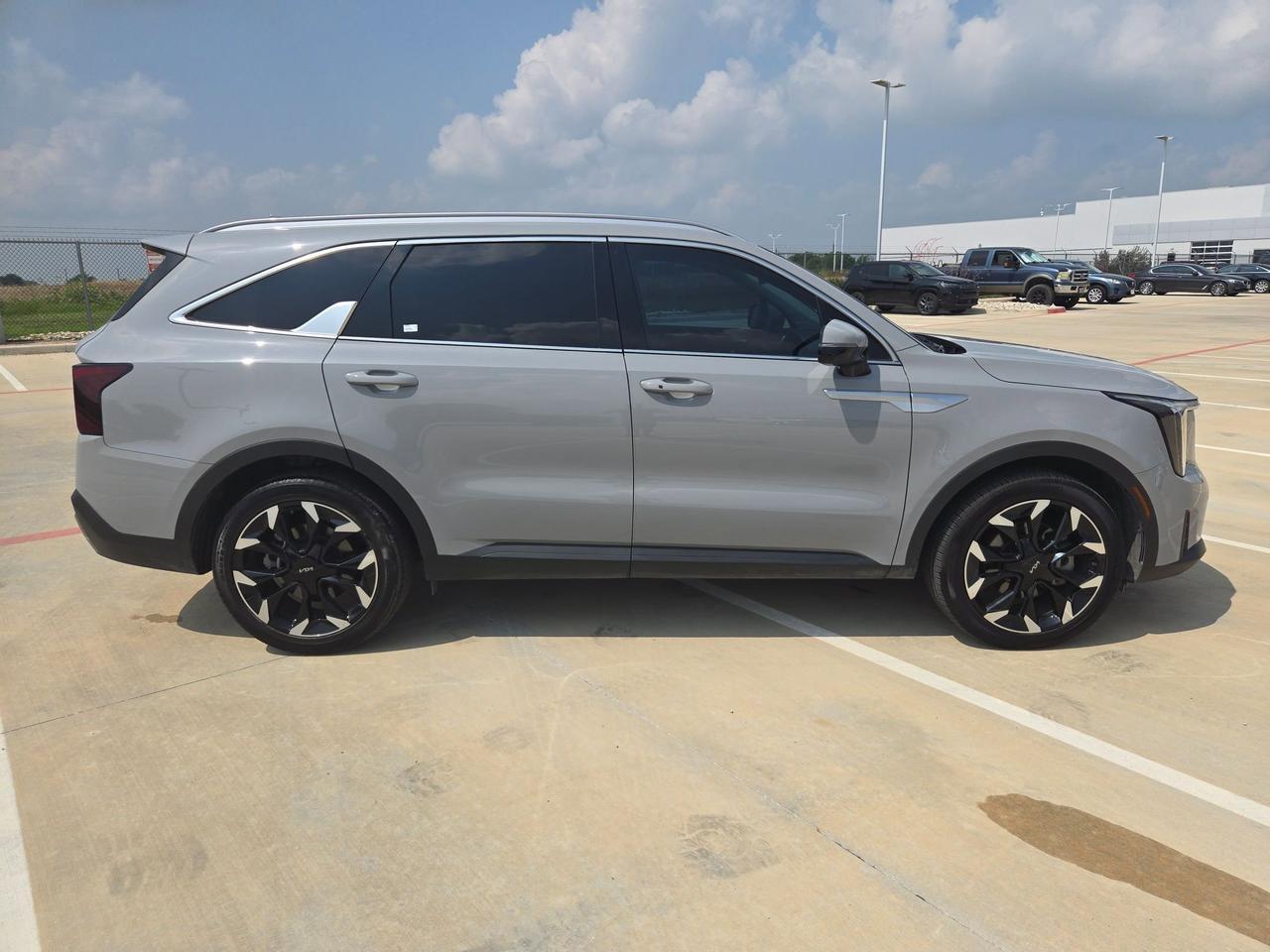 2024 Kia Sorento EX