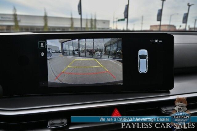 2024 Kia Sorento S / AWD / AutoStart / Power & Heated Leather Seats / Navigation / Adaptive Cruise Control / Apple CarPlay & Android Auto / Bluetooth / Back Up Camera / Lane Departure & Blind Spot Alert / 3rd Row / Seats 7 / 1-Owner Anchorage AK