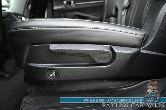 2024 Kia Sorento S / AWD / AutoStart / Power & Heated Leather Seats / Navigation / Adaptive Cruise Control / Apple CarPlay & Android Auto / Bluetooth / Back Up Camera / Lane Departure & Blind Spot Alert / 3rd Row / Seats 7 / 1-Owner Anchorage AK