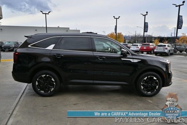 2024 Kia Sorento S / AWD / AutoStart / Power & Heated Leather Seats / Navigation / Adaptive Cruise Control / Apple CarPlay & Android Auto / Bluetooth / Back Up Camera / Lane Departure & Blind Spot Alert / 3rd Row / Seats 7 / 1-Owner Anchorage AK