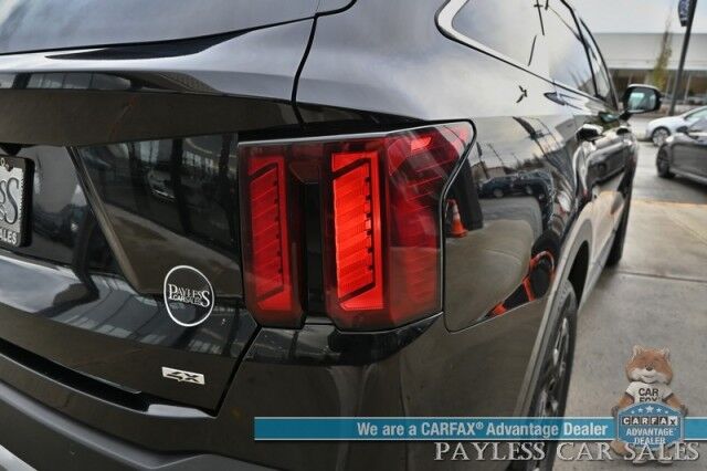 2024 Kia Sorento S / AWD / AutoStart / Power & Heated Leather Seats / Navigation / Adaptive Cruise Control / Apple CarPlay & Android Auto / Bluetooth / Back Up Camera / Lane Departure & Blind Spot Alert / 3rd Row / Seats 7 / 1-Owner Anchorage AK