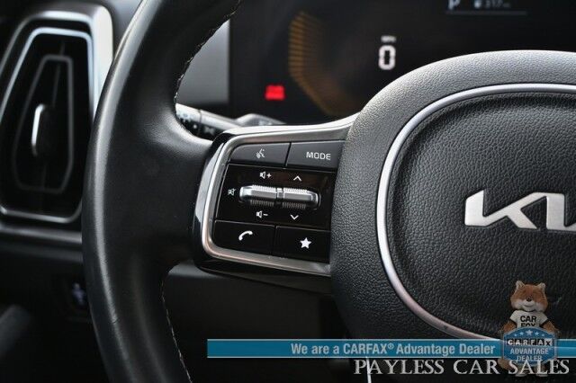 2024 Kia Sorento S / AWD / AutoStart / Power & Heated Leather Seats / Navigation / Adaptive Cruise Control / Apple CarPlay & Android Auto / Bluetooth / Back Up Camera / Lane Departure & Blind Spot Alert / 3rd Row / Seats 7 / 1-Owner Anchorage AK