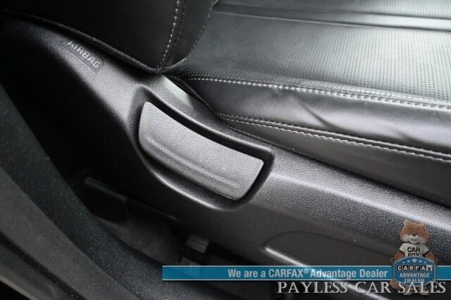 2024 Kia Sorento S / AWD / AutoStart / Power & Heated Leather Seats / Navigation / Adaptive Cruise Control / Apple CarPlay & Android Auto / Bluetooth / Back Up Camera / Lane Departure & Blind Spot Alert / 3rd Row / Seats 7 / 1-Owner Anchorage AK