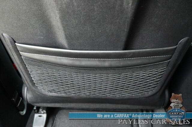 2024 Kia Sorento S / AWD / AutoStart / Power & Heated Leather Seats / Navigation / Adaptive Cruise Control / Apple CarPlay & Android Auto / Bluetooth / Back Up Camera / Lane Departure & Blind Spot Alert / 3rd Row / Seats 7 / 1-Owner Anchorage AK