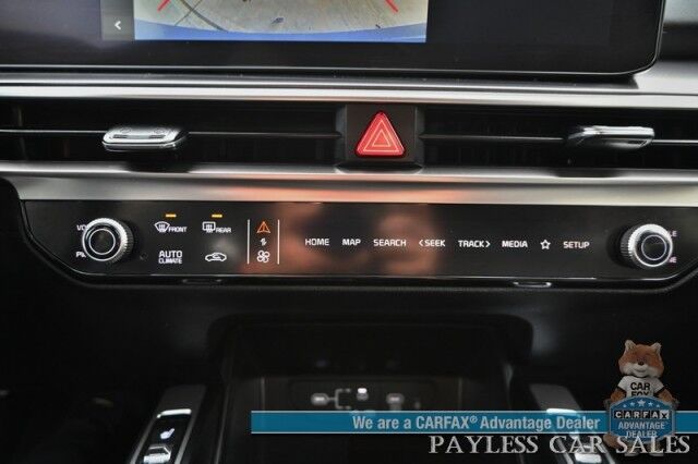 2024 Kia Sorento S / AWD / Power & Heated Leather Seats / NAV / Adaptive Cruise Control / Lane Departure & Blind Spot Alert / Apple CarPlay & Android Auto / Back Up Camera / 3rd Row / Seats 7 / 1-Owner Anchorage AK