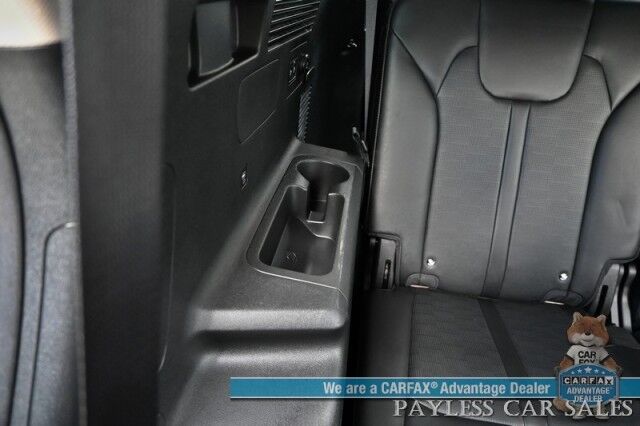 2024 Kia Sorento S / AWD / Power & Heated Leather Seats / NAV / Adaptive Cruise Control / Lane Departure & Blind Spot Alert / Apple CarPlay & Android Auto / Back Up Camera / 3rd Row / Seats 7 / 1-Owner Anchorage AK