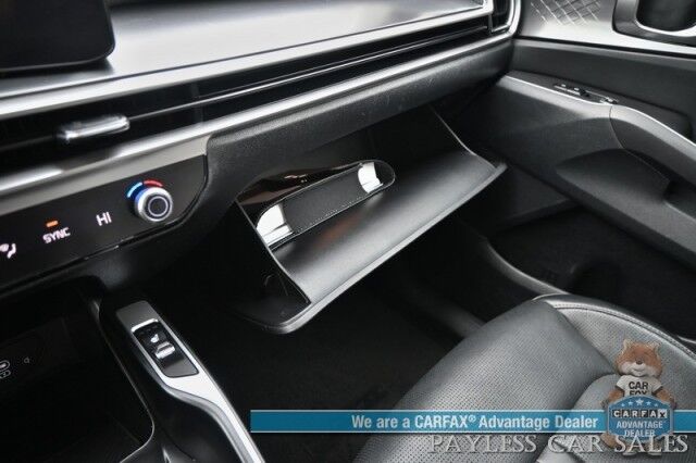 2024 Kia Sorento S / AWD / Power & Heated Leather Seats / NAV / Adaptive Cruise Control / Lane Departure & Blind Spot Alert / Apple CarPlay & Android Auto / Back Up Camera / 3rd Row / Seats 7 / 1-Owner Anchorage AK