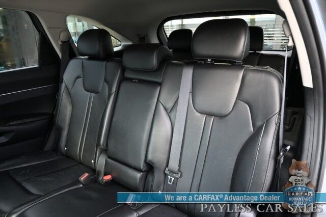2024 Kia Sorento S / AWD / Power & Heated Leather Seats / NAV / Adaptive Cruise Control / Lane Departure & Blind Spot Alert / Apple CarPlay & Android Auto / Back Up Camera / 3rd Row / Seats 7 / 1-Owner Anchorage AK