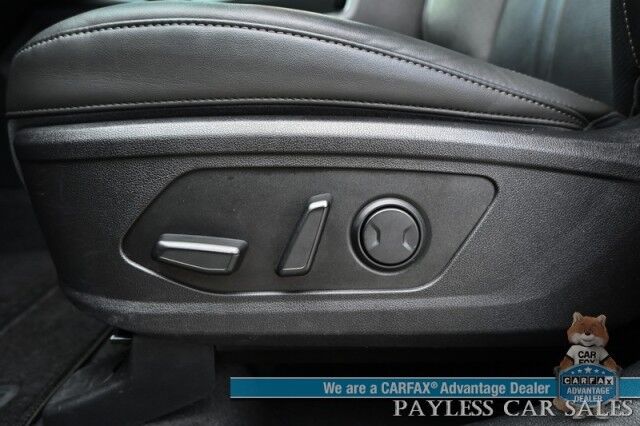 2024 Kia Sorento S / AWD / Power & Heated Leather Seats / NAV / Adaptive Cruise Control / Lane Departure & Blind Spot Alert / Apple CarPlay & Android Auto / Back Up Camera / 3rd Row / Seats 7 / 1-Owner Anchorage AK