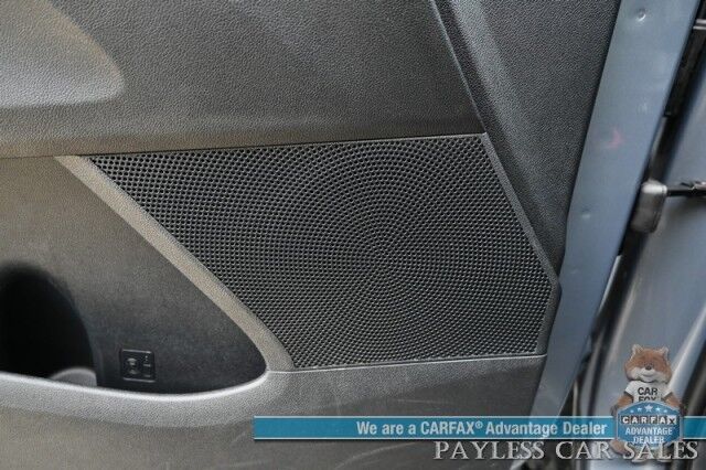 2024 Kia Sorento S / AWD / Power & Heated Leather Seats / NAV / Adaptive Cruise Control / Lane Departure & Blind Spot Alert / Apple CarPlay & Android Auto / Back Up Camera / 3rd Row / Seats 7 / 1-Owner Anchorage AK