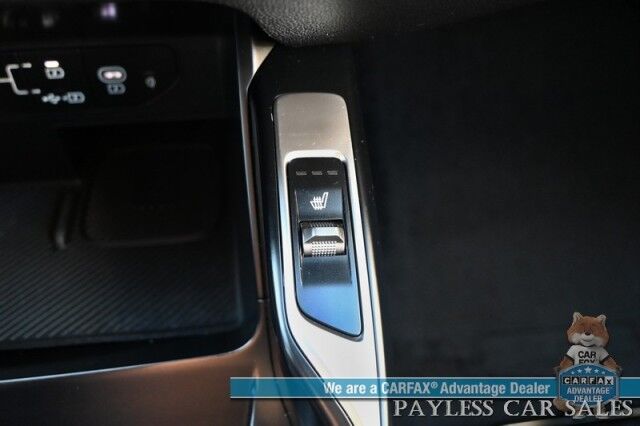 2024 Kia Sorento S / AWD / Power & Heated Leather Seats / Navigation / Adaptive Cruise Control / Lane Departure & Blind Spot Alert / 3rd Row / Seats 7 / Apple CarPlay & Android Auto / USB Inout / Back Up Camera / 1-Owner Anchorage AK