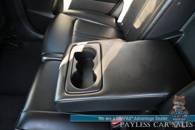 2024 Kia Sorento S / AWD / Power & Heated Leather Seats / Navigation / Adaptive Cruise Control / Lane Departure & Blind Spot Alert / 3rd Row / Seats 7 / Apple CarPlay & Android Auto / USB Inout / Back Up Camera / 1-Owner Anchorage AK