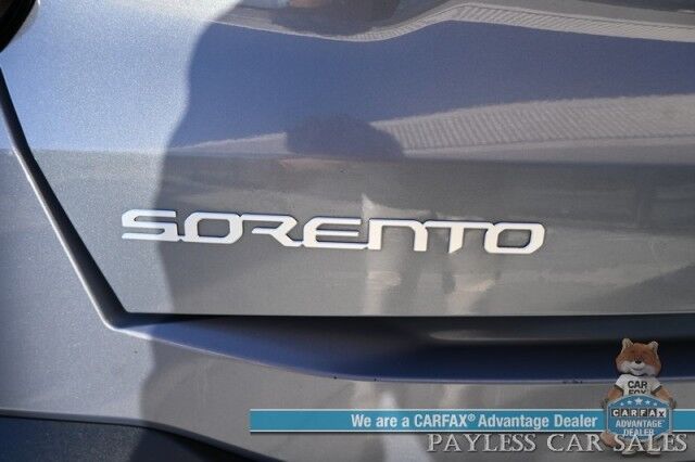 2024 Kia Sorento S / AWD / Power & Heated Leather Seats / Navigation / Adaptive Cruise Control / Lane Departure & Blind Spot Alert / 3rd Row / Seats 7 / Apple CarPlay & Android Auto / USB Inout / Back Up Camera / 1-Owner Anchorage AK