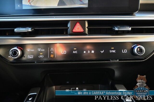 2024 Kia Sorento S / AWD / Power & Heated Leather Seats / Navigation / Adaptive Cruise Control / Lane Departure & Blind Spot Alert / 3rd Row / Seats 7 / Apple CarPlay & Android Auto / USB Inout / Back Up Camera / 1-Owner Anchorage AK